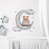 Stickers chambre de bébé - Autocollants ourson brun assit sur la Lune - Mon Doux Cocon